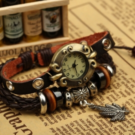 Vintage cowhide bracelet watch