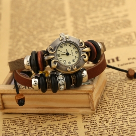 Vintage cowhide bracelet watch