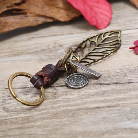Leaf leather keychain creative gift couple key pendant