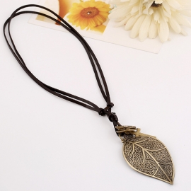 Fashion rock personality big leaf leather necklace cowhide necklace mens pendant