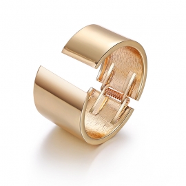 Supply european and american popular asymmetric wide side mirror open bracelet fashion girls yiwu small jewelry wholesale