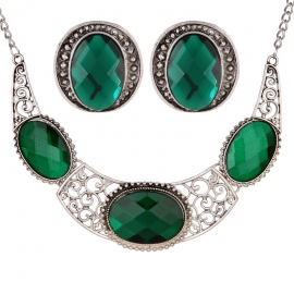 European and american fashion personality, versatile, simple style clothing items, creative gem-studded high-end necklaces, factory wholesale