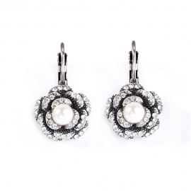 Korean style color-preserving gold belt diamond pearl flower earrings womens non-allergic non-fading alloy jewelry wholesale