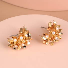 European and american cross-border fashion metal texture 10 flower c-shaped earrings, all-match pearl covering earlobe temperament all-match earrings
