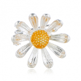 Daisy flower brooch female brooch fashion simple collar pin jewelry small pin shirt collar buckle accessories
