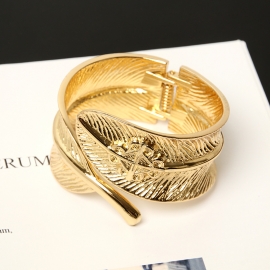 European and american popular roman elements retro leaf wide side opening and closing boutique bracelet
