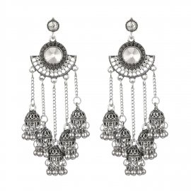 Exquisite and creative vintage palace earrings with diamonds