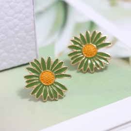 S925 silver needle small daisy earrings quan zhilong the same korean version of small fresh 2020 new alloy sun flower earrings