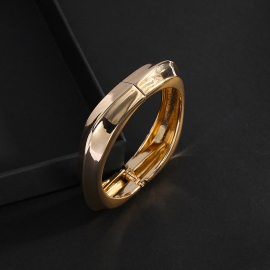 Cross-border hot sale simple european and american wide-sided diamond bracelet smooth open bracelet popular female jewelry cross-border delivery