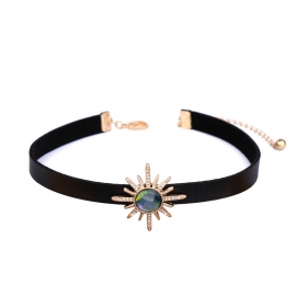 European and american fashion jewelry, alloy colorful sunflower pendant, ladies necklace, neckband accessories factory wholesale