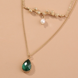 Retro palace style classical emerald drop pendant necklace light luxury and elegant ladies multi-layer necklace original design