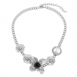 European and american fashion clavicle chain amazon blast short pearl flower necklace