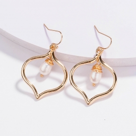 European and american simple temperament gold copper wire wrapped natural pearl ear hooks peach heart metal texture earrings earrings women wholesale