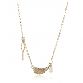 Creative personality hollow key necklace single wing pendant pearl necklace