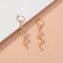 European and american cross-border new hot-selling earrings creative snake-shaped cold wind long style simple wave ear buckle earrings