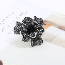 Fashion multi-layer petal brooch, retro three-dimensional flower brooch