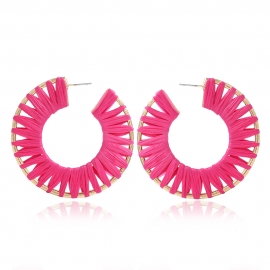 European and american cross-border new raffia alloy c-shaped earrings amazon best selling hand-woven segment dyed colorful earrings