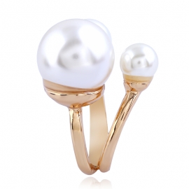 European and american popular jewelry, high-end creative ring, explosive pearl joint index finger ring