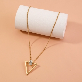 Diamond-studded triangle pendant necklace fashion wild female clavicle chain niche design necklace simple temperament jewelry