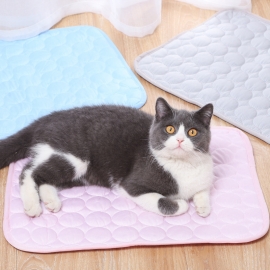 Cool mat dog cat cooling nest cool feeling ice screen eye breathable pet mat