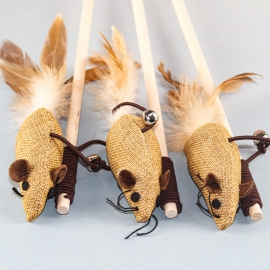 Cat-tickling stick shaped like a mouse