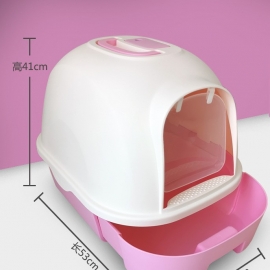 Closed litter box to reduce splashes and flip front